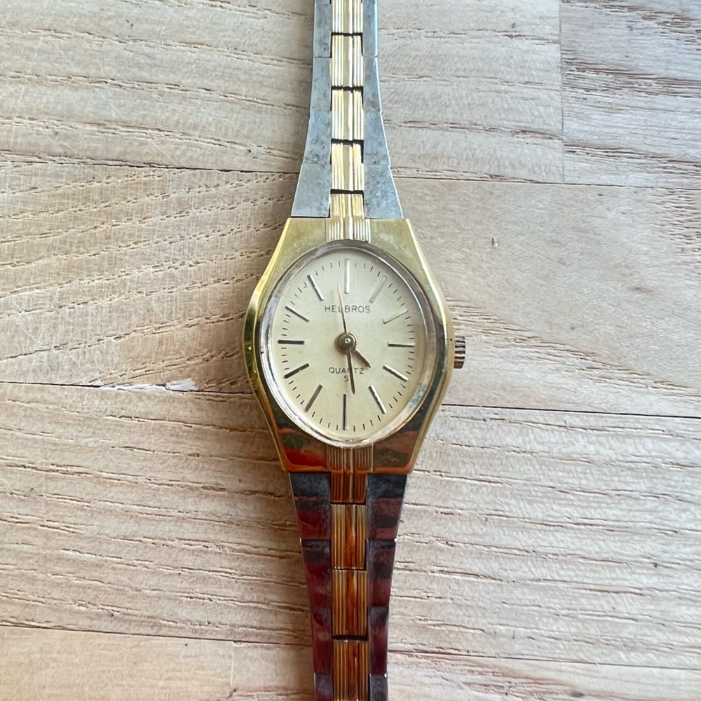 Vintage style Helbros ladies gold tone watch NEW BATTERY